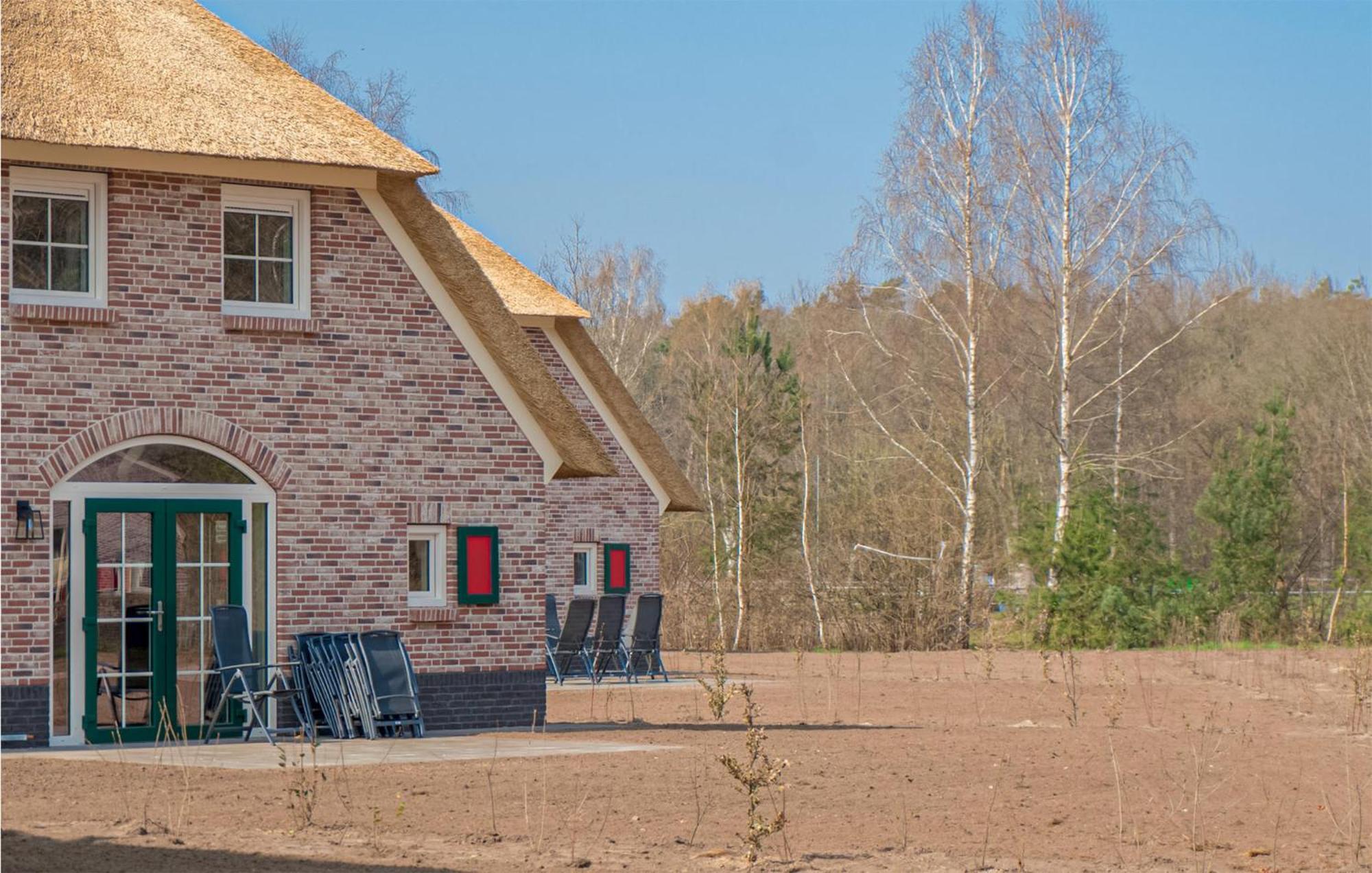 Cozy Home In Den Ham With Kitchen Exterior foto